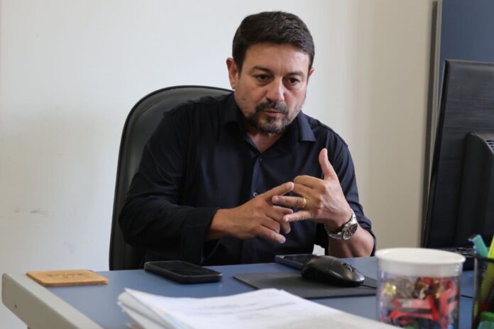 Transição de médicos na rede de urgência começa em maio em...