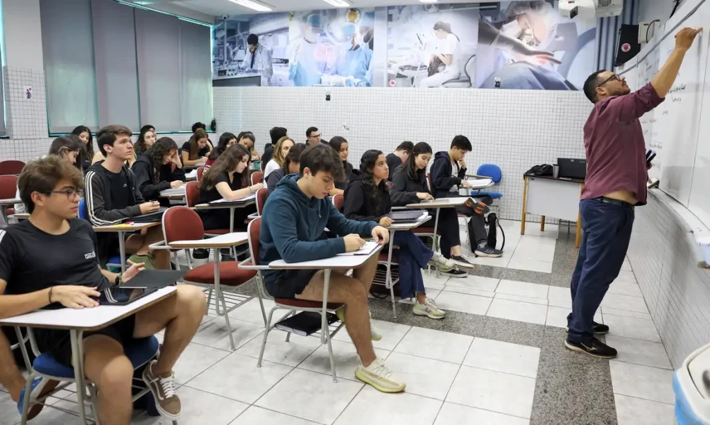 Fies 2026: pré-selecionados devem validar informações até segunda