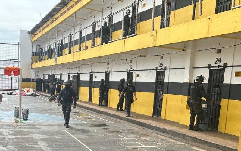 Relatório do CNJ aponta superlotação em quase 70% dos presídios...
